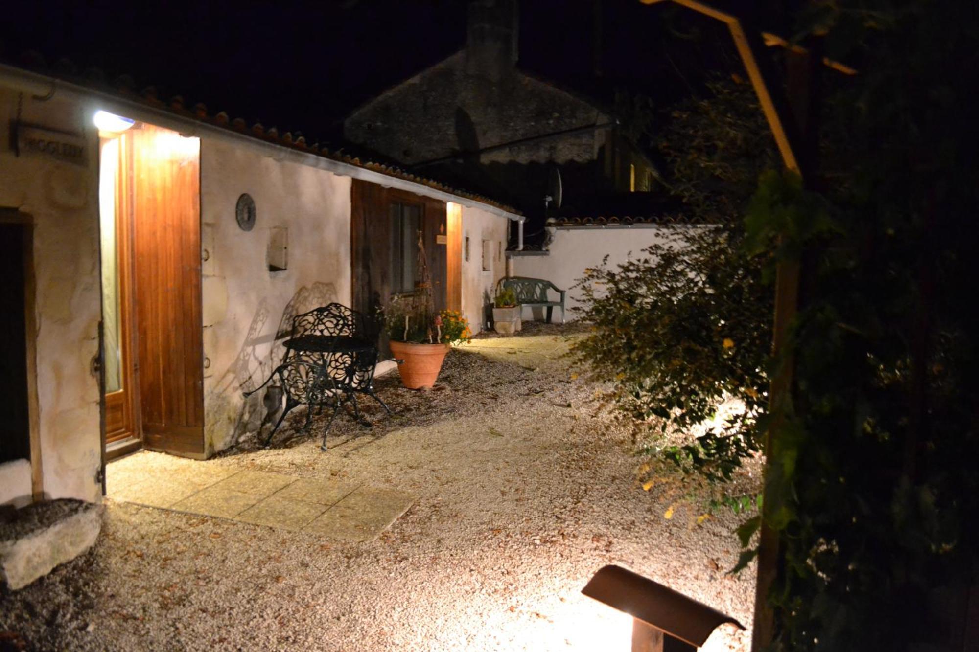 Le Moulin De Lusseau Bed & Breakfast Chef-Boutonne ห้อง รูปภาพ