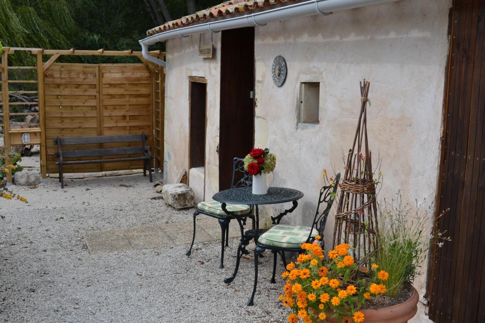 Le Moulin De Lusseau Bed & Breakfast Chef-Boutonne ห้อง รูปภาพ